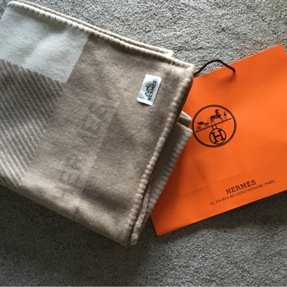 Hermes Riviera Blanket Authenticated